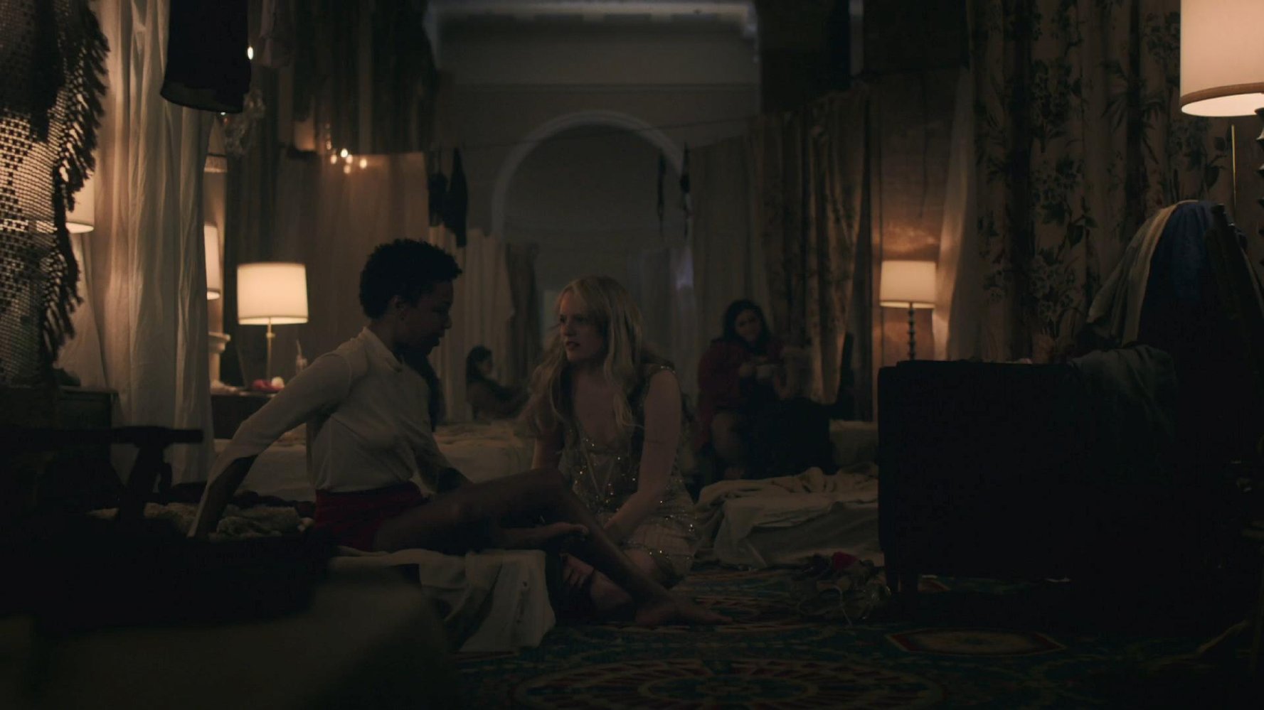 The-Handmaids-Tale-S1E8-Moira-Offred-June